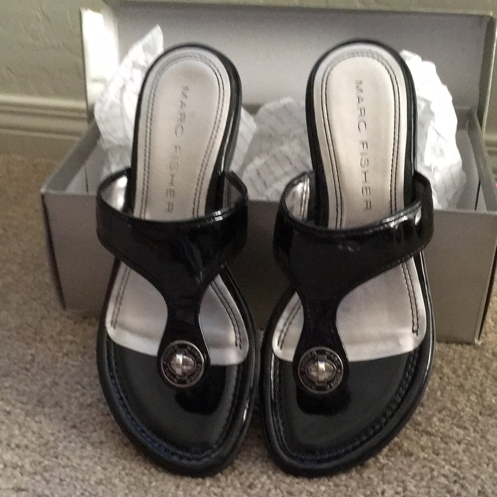Black like new sandals